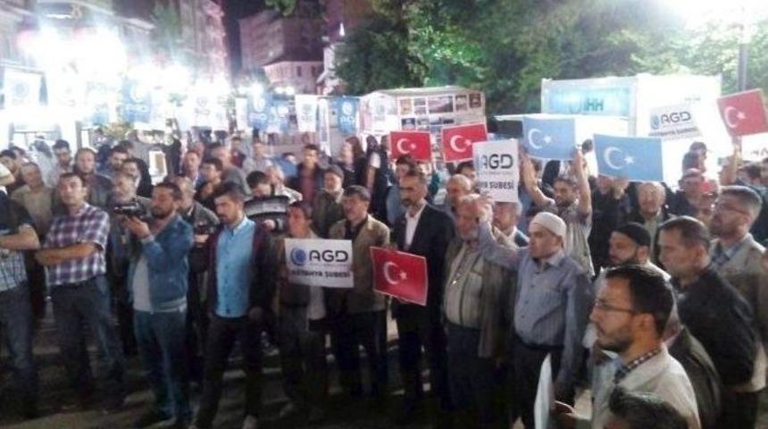 K&uuml;tahya Agd&rsquo;den Doğu T&uuml;rkistan İ&ccedil;in Dua Ve Protesto