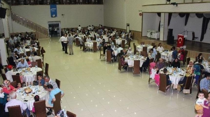 Sgk, Kendi Personeline İftar Yemeği Verdi