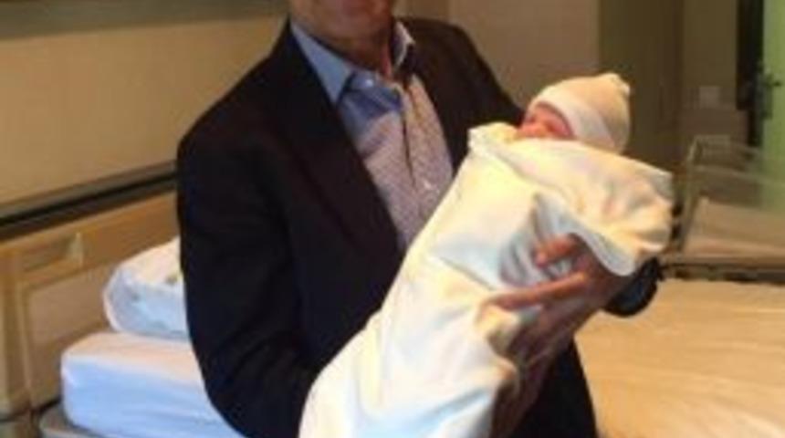 Maliye Bakanı Şimşek Yeniden Baba Oldu