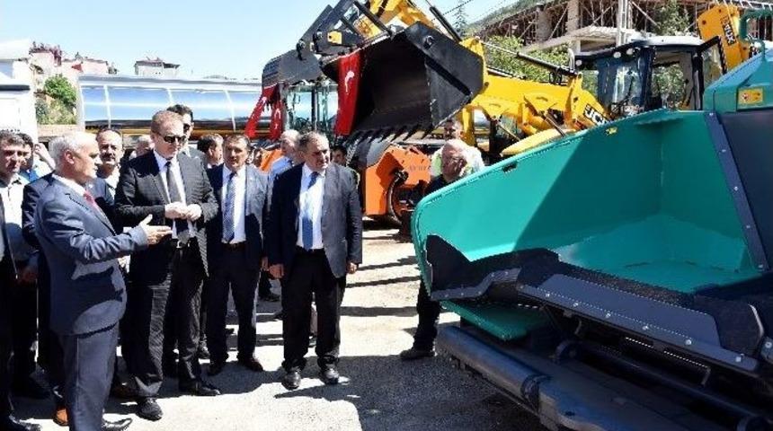 G&uuml;m&uuml;şhane İl &Ouml;zel İdaresi Makine Parkını Yenilemeye Devam Ediyor