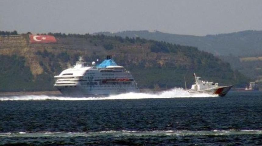 Boğazda Korkutan Kazaya Karışan Yolcu Gemisi Gelibolu'dan Ayrıldı