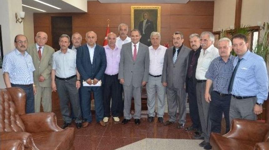 Muhtarlar Vali Kaban İle M&uuml;lkiyet Sorununu Konuştu