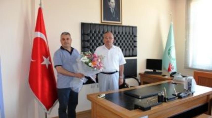 Ayvalık Myo&rsquo;da Bayrak Değişimi