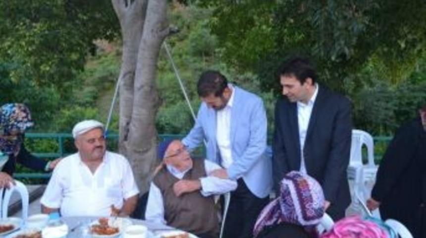 Sındırgı Belediyesi&rsquo;nden Şehit Ve Gazi Ailelerine İftar