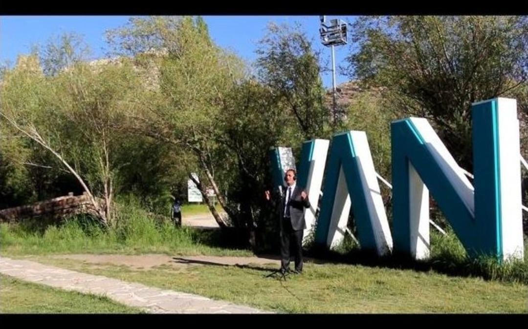 Trt Sanat&ccedil;ıları &rsquo;van İ&ccedil;in &Ccedil;al&rsquo; Projesinde Buluştu