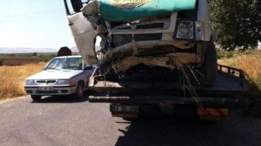 Birecik&rsquo;te Trafik Kazası: 8 Yaralı