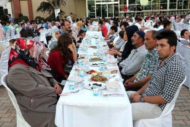 Kahramanmaraş'ta 2 Bin Yetim Ve Öksüze Iftar