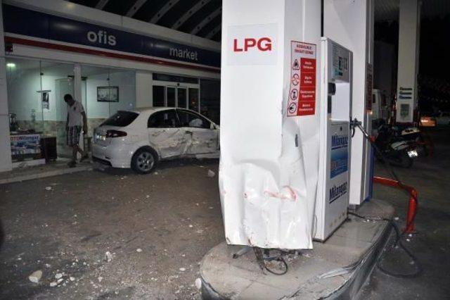 Otomobil Lpg Pompasına Çarptı: 1 Yaralı