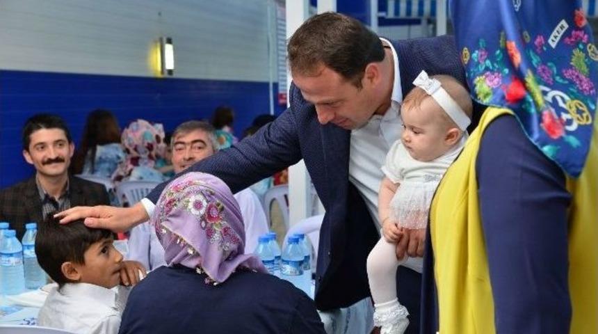 Erbaa Belediyesi&rsquo;nden Yetim İftarı