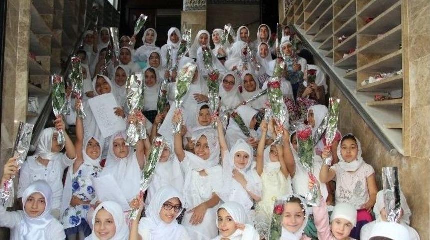 Dedeler Torunlarla İftarda Buluştu