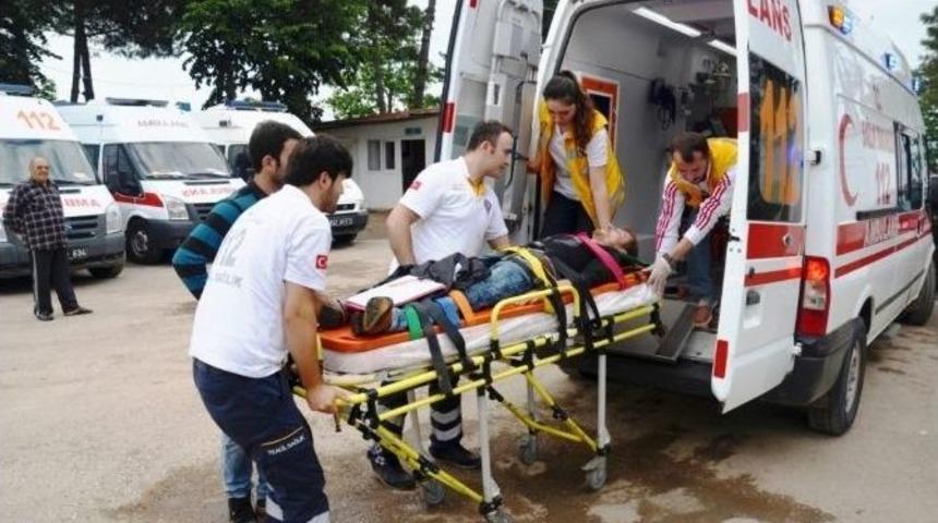 Otomobil Bisiklete &Ccedil;arptı: 1 Yaralı