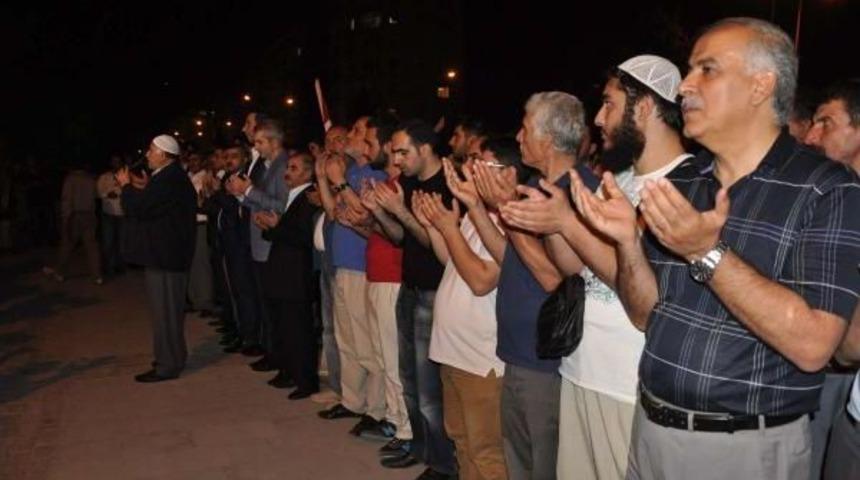 Elazığ'da Ülkücülerden Çin'i Protosto Yürüyüşü