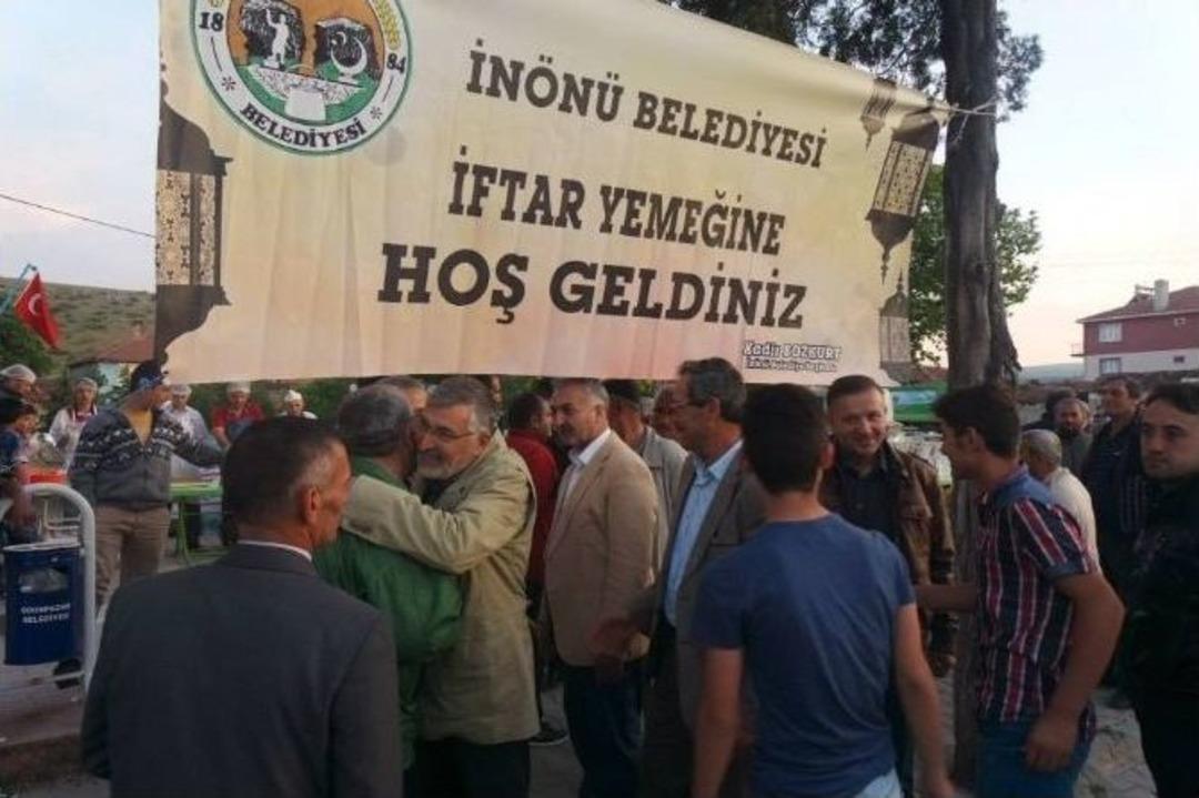 Oklubalı Mahallesinde Muhteşem Sokak İftarı