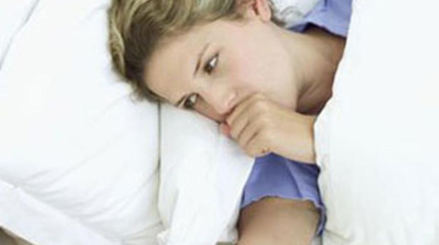 Fotoğrafta beyaz &ccedil;ıkan g&ouml;ze dikkat!