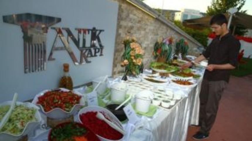 Antikkapı&rsquo;da Barbek&uuml;l&uuml; İftar Keyfi