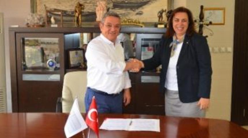 Kuşadası Belediyesi İle Thy Arasında U&ccedil;akla Cenaze Taşıma Anlaşması