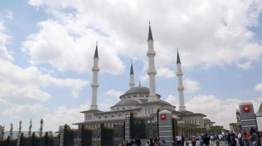 Beştepe Millet Camii Ibadete A&ccedil;ıldı