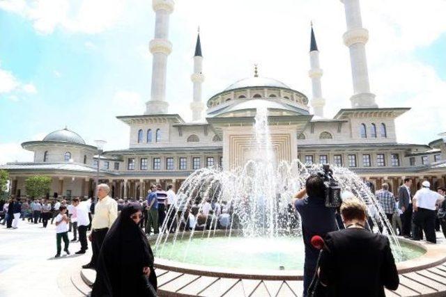 Beştepe Millet Camii Ibadete Açıldı