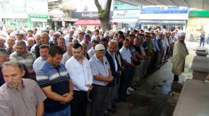 Sakarya&rsquo;da Doğu T&uuml;rkistan&rsquo;da &Ouml;lenler İ&ccedil;in Gıyabi Cenaze Namazı Kılındı