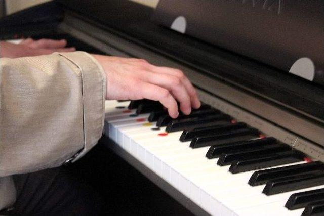 (özel Haber) Bonzaiye Karşı Çözüm “müzik Terapisi”