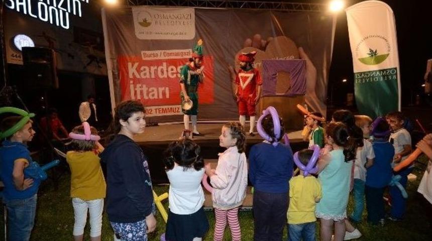 Başkan D&uuml;ndar, Orucunu Yetimlerle A&ccedil;tı