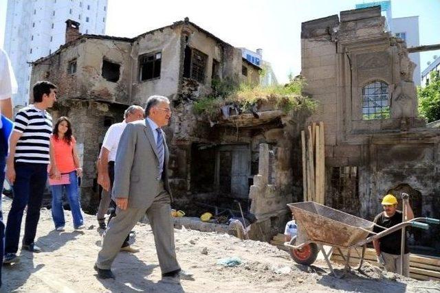 Gavremoğlu Konağı Aslına Uygun Olarak Onarılıyor