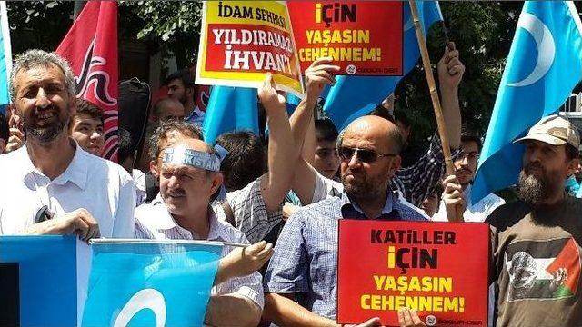 Özgür-der Doğu Türkistan’daki Saldırıları Protesto Etti