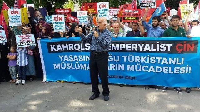 Özgür-der Doğu Türkistan’daki Saldırıları Protesto Etti