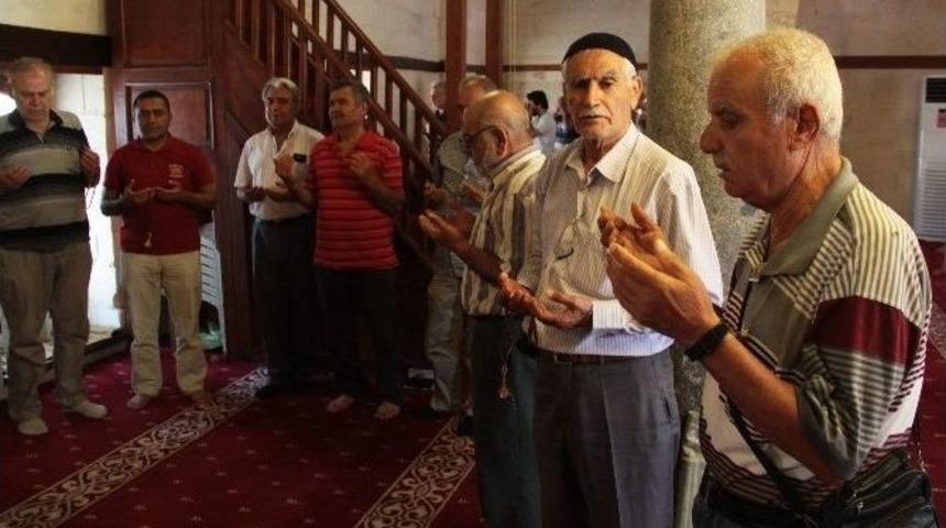 S&uuml;leyman Demirel İ&ccedil;in Adana&rsquo;da Mevlit Okutuldu