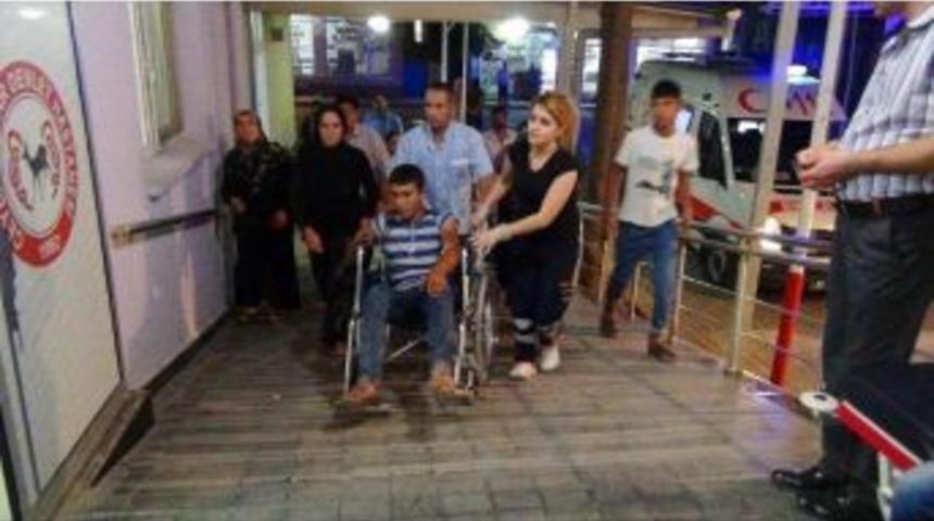 Ceylanpınar&rsquo;da Motosiklet Kazası: 2 Yaralı