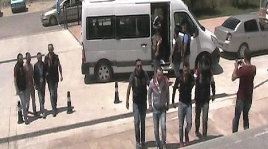 İki Kentte Uyuşturucu Operasyonu: 22 G&ouml;zaltı