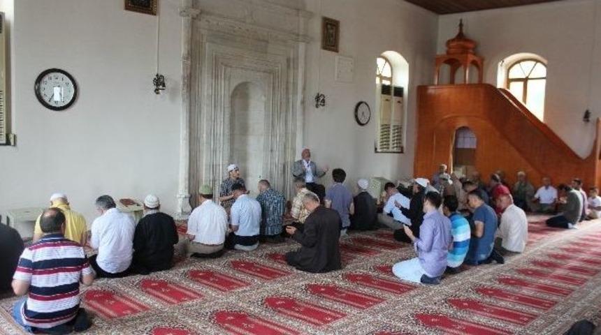 Demirel İ&ccedil;in Ordu&rsquo;da Mevlit Okutuldu