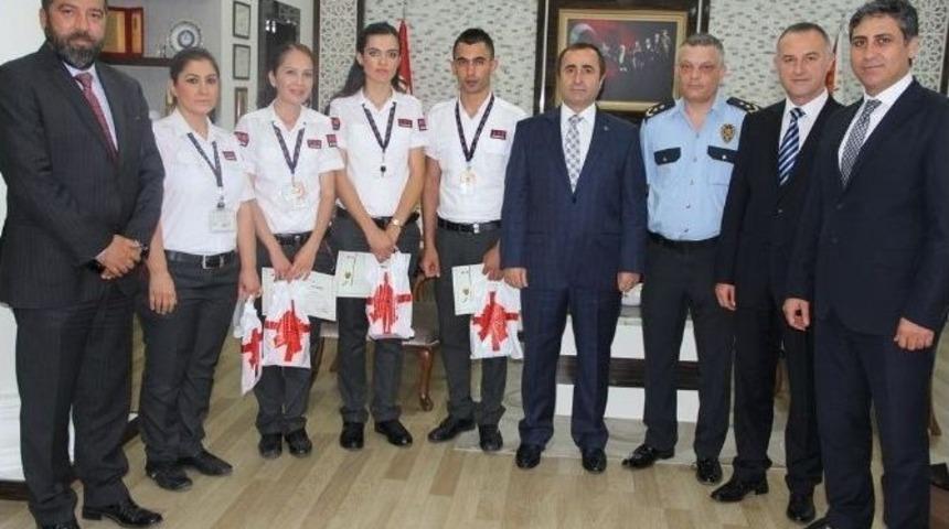 Antalya Havalimanı&rsquo;nda 6 Kilogram Uyuşturucu Ele Ge&ccedil;irildi