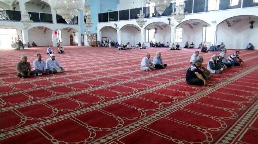 Demirel İ&ccedil;in Memleketi Isparta Ve 12 İl&ccedil;esinde Mevlit Okutuldu