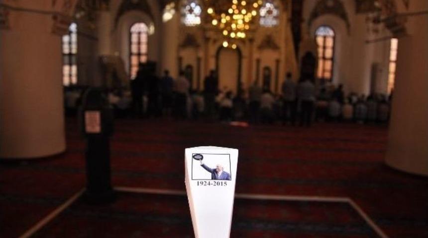 Demirel İ&ccedil;in İzmir&rsquo;de Mevlit Okundu