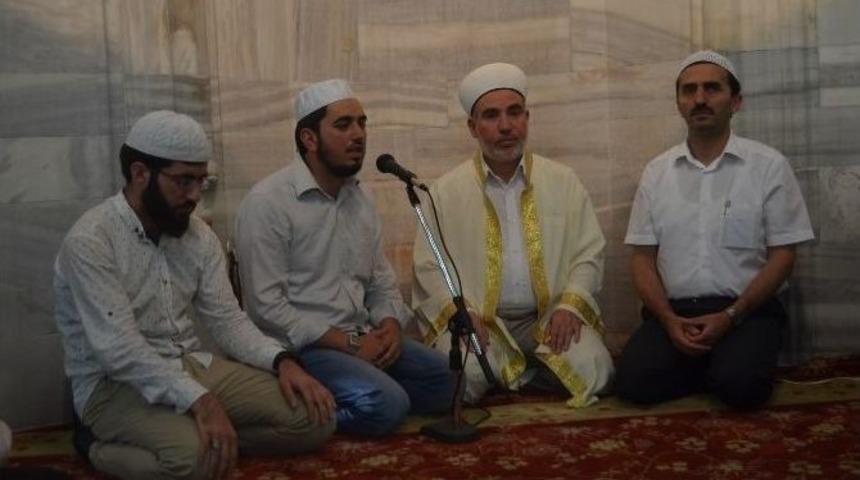 Demirel İ&ccedil;in Kocaeli&rsquo;de Mevlit Okundu