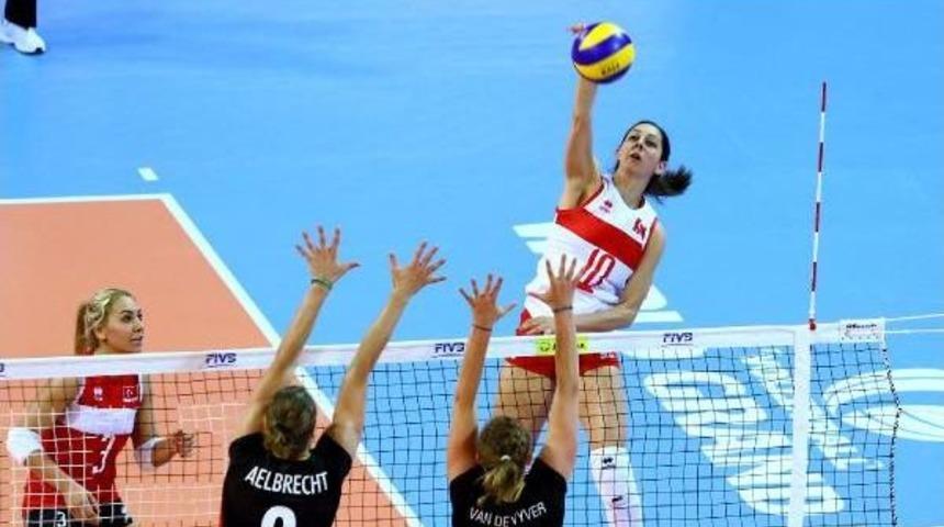 T&uuml;rkiye: 0 - Bel&ccedil;ika: 3