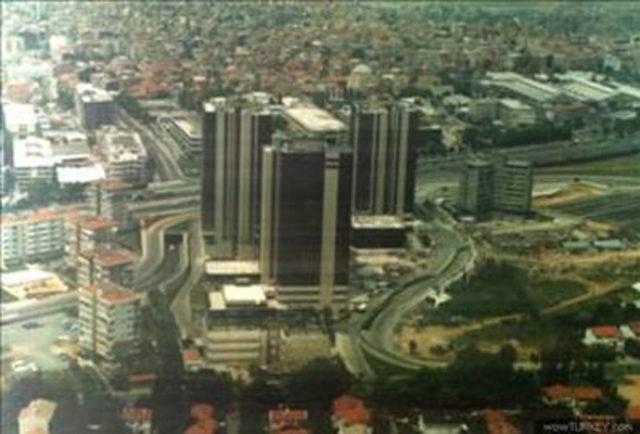 Ge&ccedil;mişten g&uuml;n&uuml;m&uuml;ze T&uuml;rkiye n&uuml;fusu 23