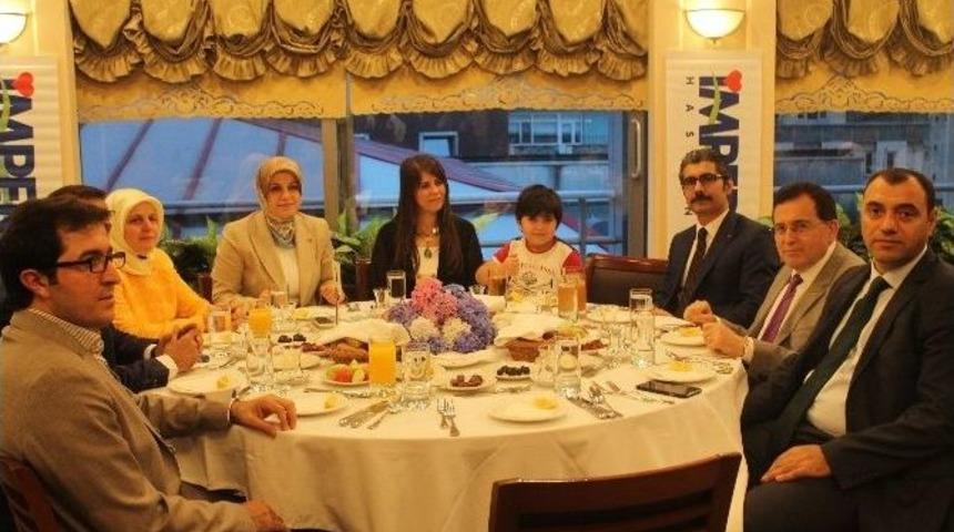 İmperial Hastanesi&rsquo;nden Protokole İftar