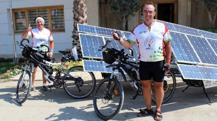 Fransız M&uuml;hendis, Pedalla Yaşama Tutundu