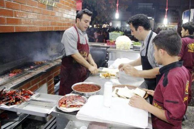 Şanlıurfa&rsquo;Da G&uuml;nde 3 Ton Ciğer T&uuml;ketiliyor 2