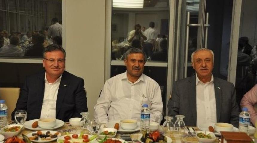 Halı İhracat&ccedil;ıları İftarda Buluştu