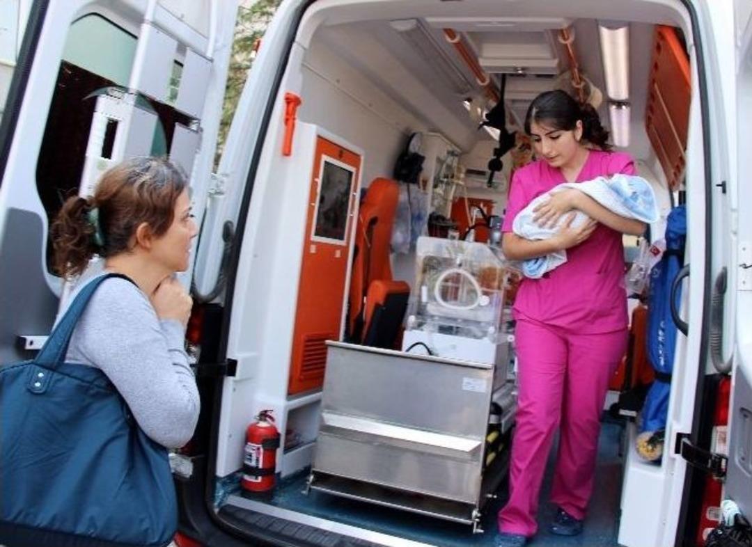 112 Ambulansı &Ouml;mer Bebek İ&ccedil;in Havalandı