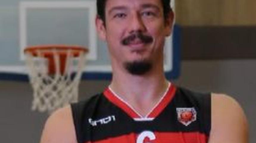 Best Balıkesir &Uuml;mit T&uuml;rkoğlu'nu Renklerine Bağladı