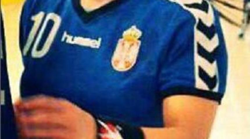 Hentbol'da Gen&ccedil; Uşakspor'dan 3 Imza (2)