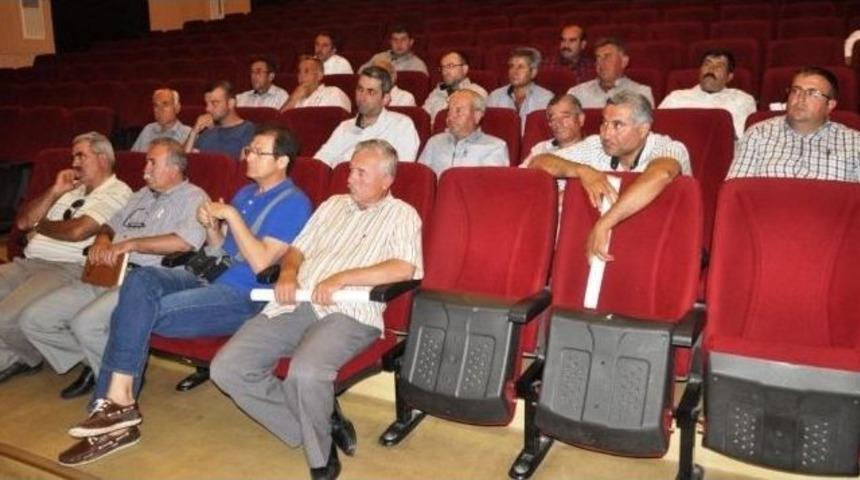 İzmir B&uuml;y&uuml;kşehir K&uuml;&ccedil;&uuml;kmenderesli &Uuml;reticilerle Yakın Temas Kuruyor