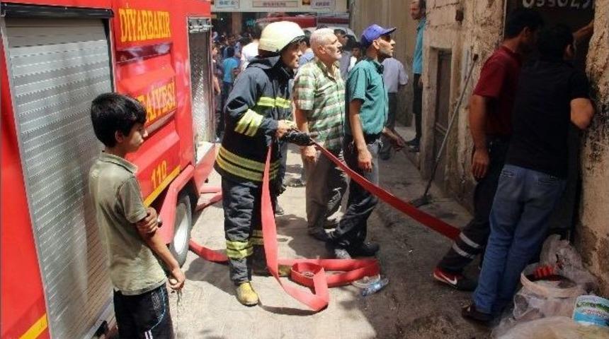 Sıcaktan Alev Alan Kablo Hurdacıyı K&uuml;le &Ccedil;evirdi