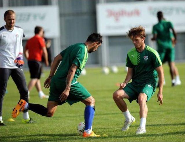 Bursaspor'un Yeni Sezon Hazırlıkları Devam Ediyor