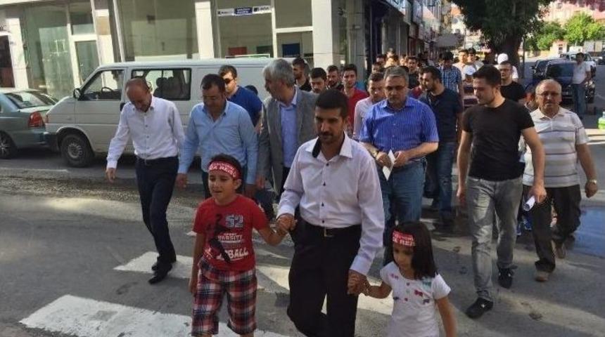 Niğde&rsquo;de Doğu T&uuml;rkistan İ&ccedil;in Protesto Y&uuml;r&uuml;y&uuml;ş&uuml;