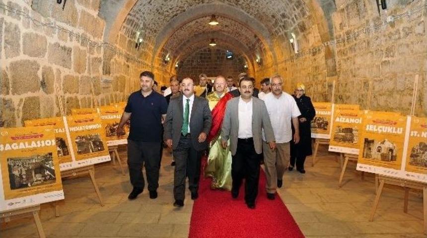 Eshab-ı Kehf K&uuml;lliyesi&rsquo;nde Unesco D&uuml;nya Mirasları Sergisi A&ccedil;ıldı